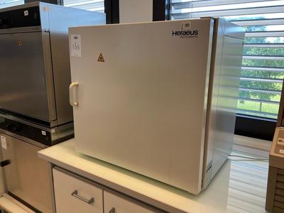 Overview picture of Heraeus Instruments B6120 incubator